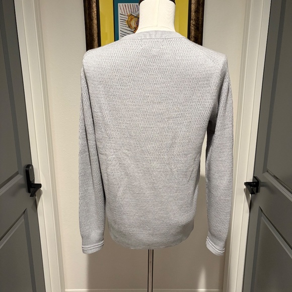Banana Republic Men's Textured Grey Crewneck Sweater Size M Brand New - Picture 3 of 4